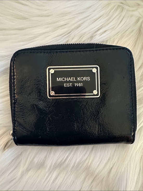 Michael Kors Handbags - EUC Michael Kors Black Patent Zip-Around Wallet w/Silver Plaque